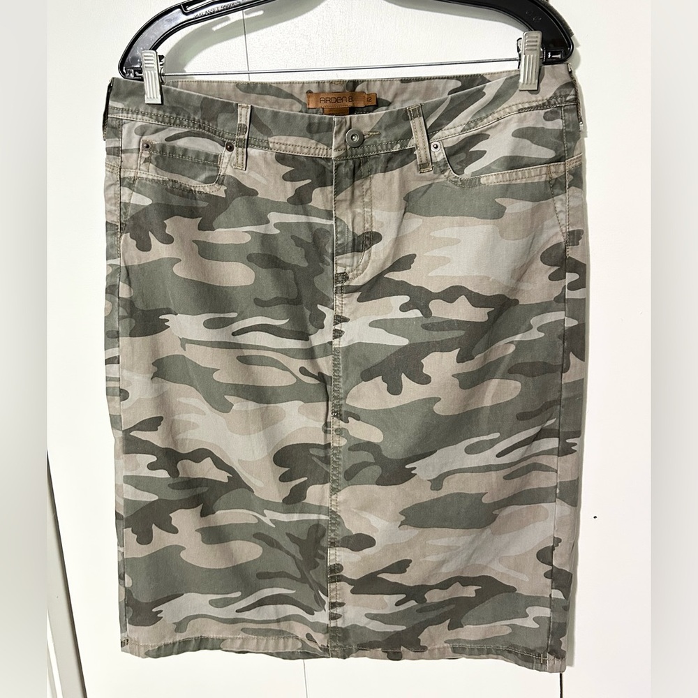 Arden B Green Camouflage Skirt